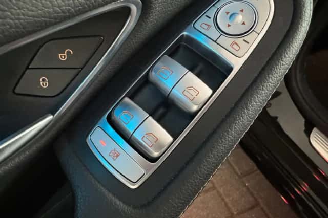 Mercedes-Benz C-Klasse (2017) thumbnail 26