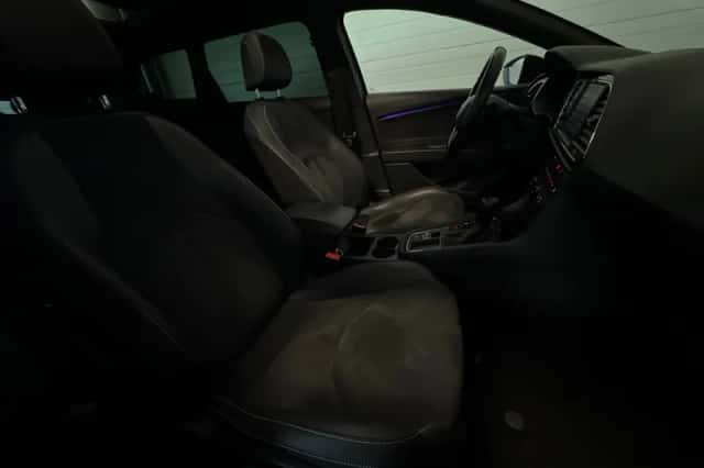 SEAT Leon (2018) thumbnail 36