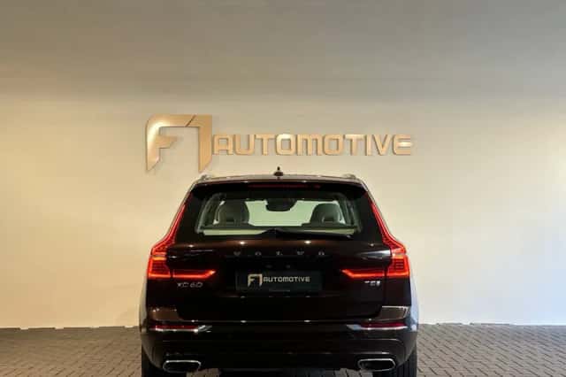 Volvo XC60 (2018) thumbnail 11