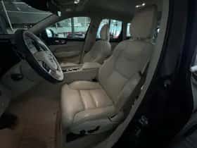Volvo XC60 (2018) thumbnail 6