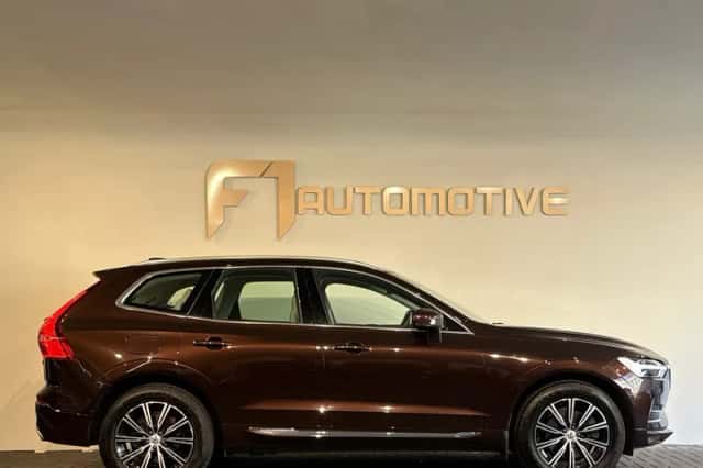 Volvo XC60 (2018) thumbnail 10