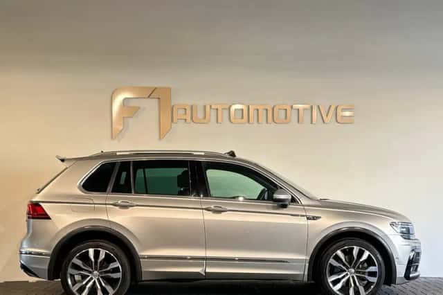 Volkswagen Tiguan (2018) thumbnail 12