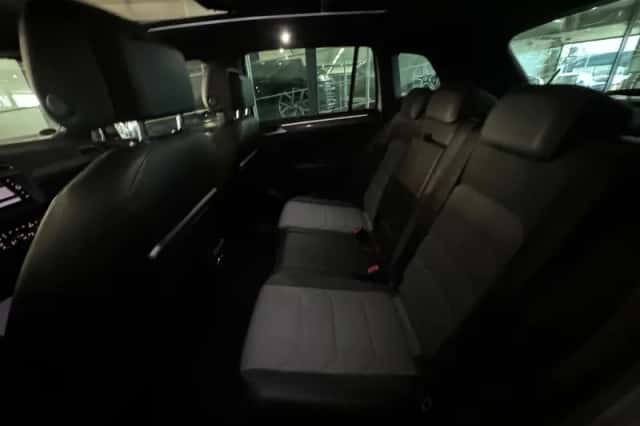 Volkswagen Tiguan (2018) thumbnail 14