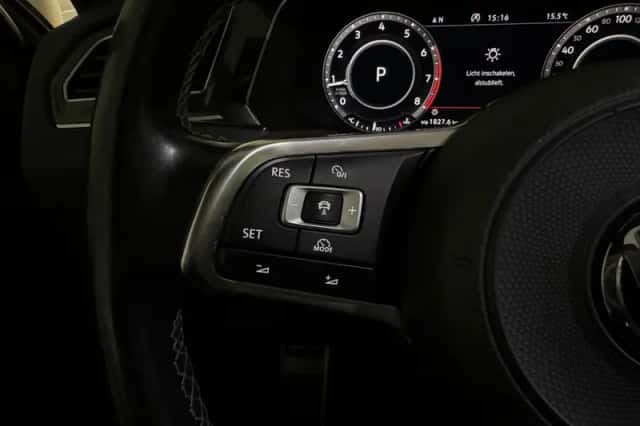 Volkswagen Tiguan (2018) thumbnail 17