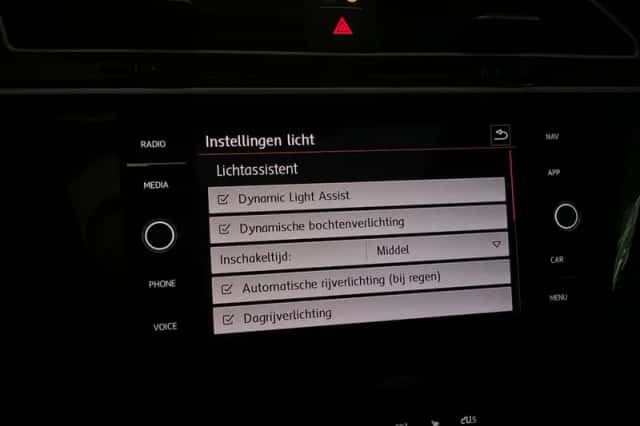 Volkswagen Tiguan (2018) thumbnail 29