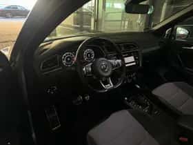 Volkswagen Tiguan (2018) thumbnail 5