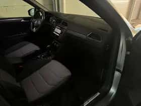Volkswagen Tiguan (2018) thumbnail 41