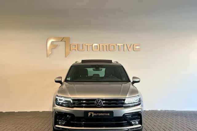 Volkswagen Tiguan (2018) thumbnail 9