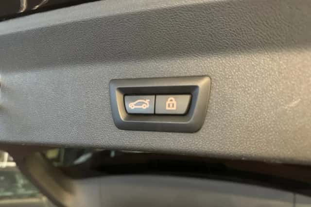 BMW X3 (2023) thumbnail 24