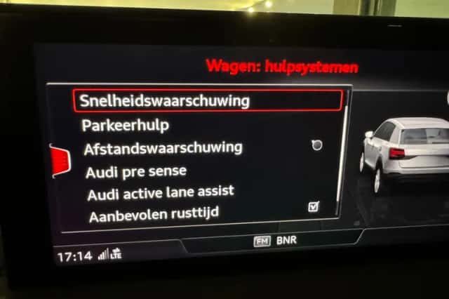 Audi Q2 (2017) thumbnail 26