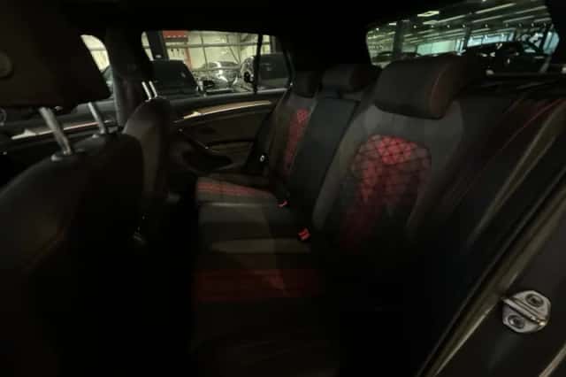 Volkswagen Golf (2019) thumbnail 22