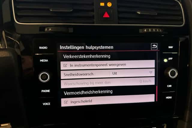 Volkswagen Golf (2019) thumbnail 29