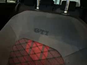 Volkswagen Golf (2019) thumbnail 34