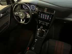 Volkswagen Golf (2019) thumbnail 35