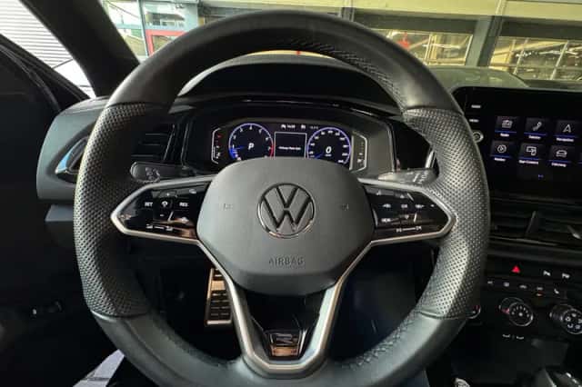 Volkswagen T-Roc (2022) thumbnail 12