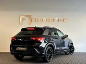 Volkswagen T-Roc (2022) thumbnail 3