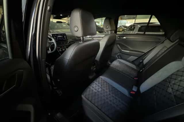 Volkswagen T-Roc (2022) thumbnail 21