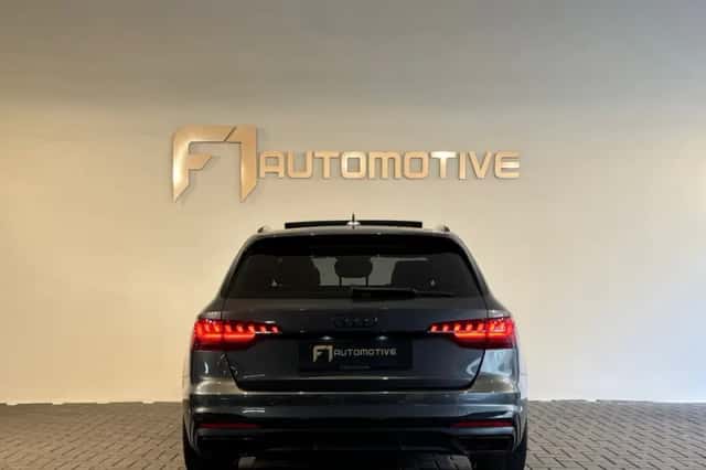 Audi A4 (2019) thumbnail 11