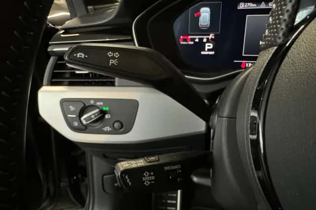 Audi A4 (2019) thumbnail 14
