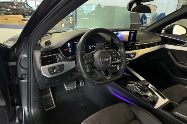 Audi A4 (2019) thumbnail 5