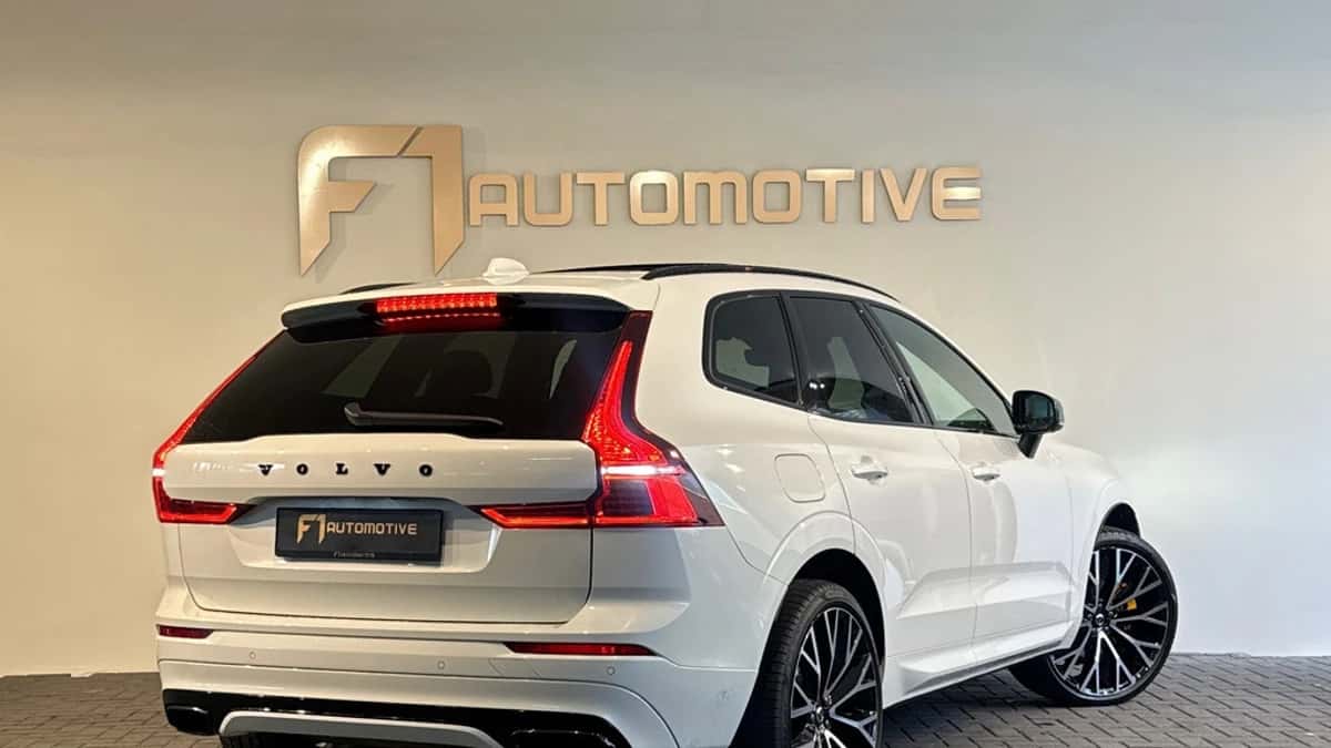 Volvo XC60 (2020) — foto 1