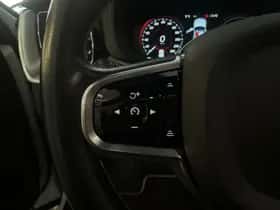 Volvo XC60 (2020) thumbnail 15
