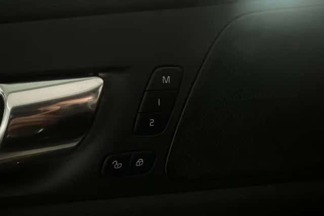 Volvo XC60 (2020) thumbnail 19