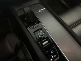 Volvo XC60 (2020) thumbnail 21