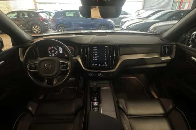 Volvo XC60 (2020) thumbnail 4