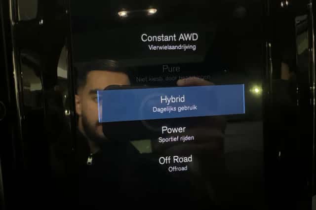 Volvo XC60 (2020) thumbnail 32