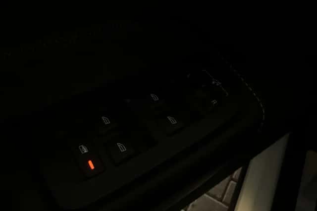 Volvo XC60 (2020) thumbnail 36