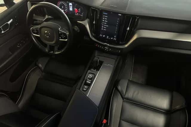 Volvo XC60 (2020) thumbnail 41