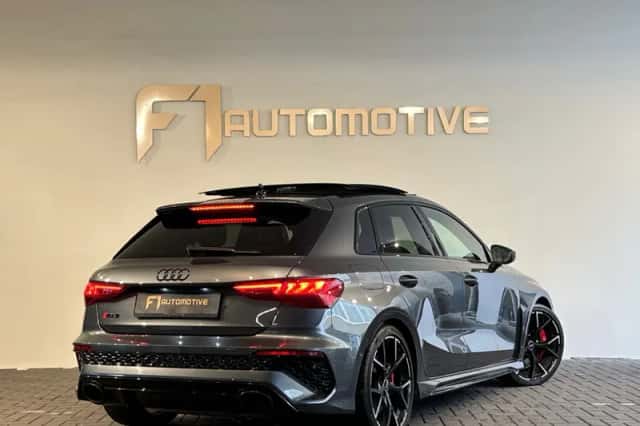 Audi RS3 (2022) thumbnail 3