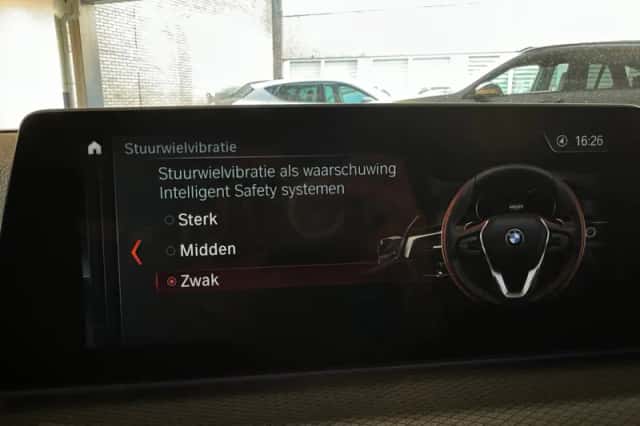 BMW 5-Serie (2019) thumbnail 33