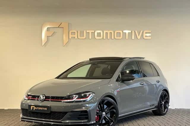 Volkswagen Golf (2019) thumbnail 1