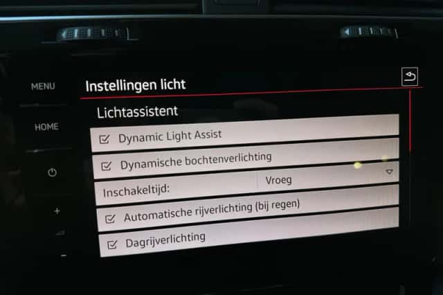 Volkswagen Golf (2019) thumbnail 32