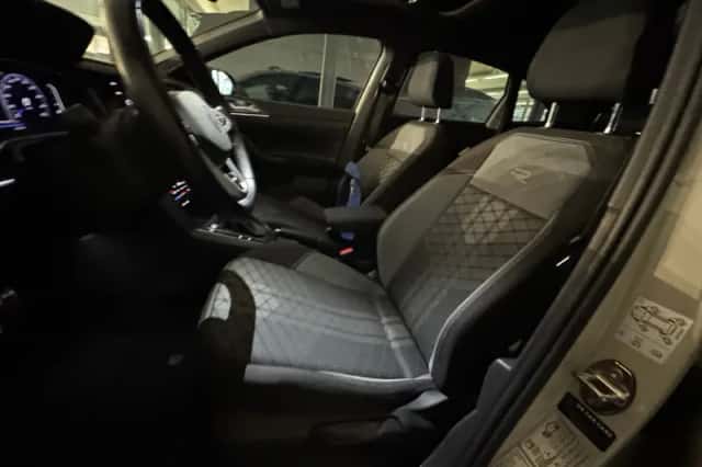 Volkswagen Taigo (2024) thumbnail 6