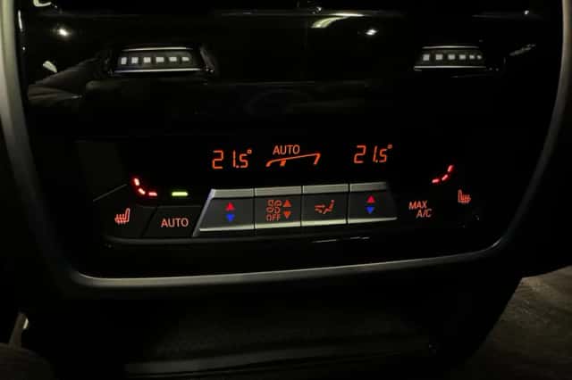 BMW X5 (2023) thumbnail 25