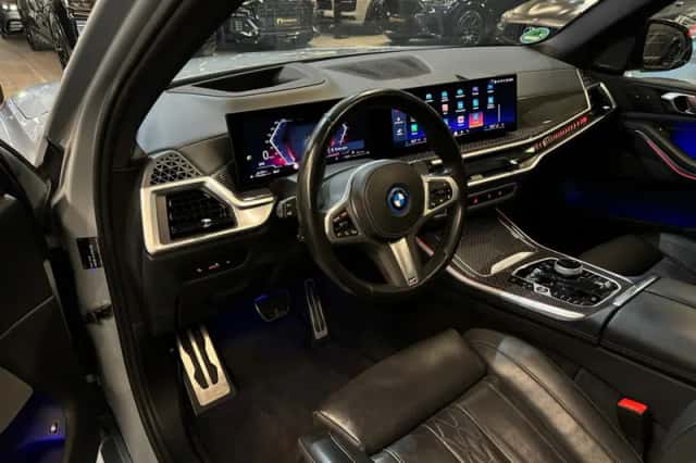 BMW X5 (2023) thumbnail 5