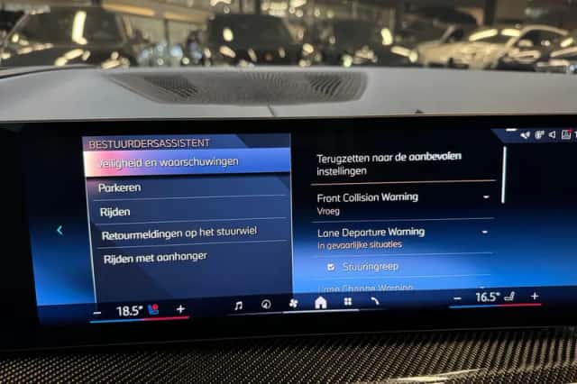 BMW X5 (2023) thumbnail 47