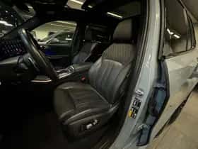 BMW X5 (2023) thumbnail 6