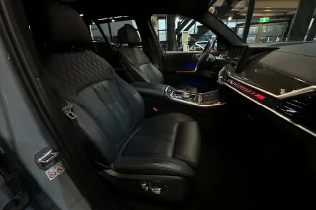 BMW X5 (2023) thumbnail 57