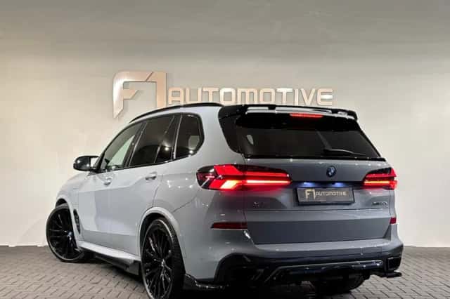 BMW X5 (2023) thumbnail 8