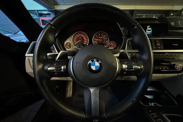 BMW 3-Serie (2016) thumbnail 15