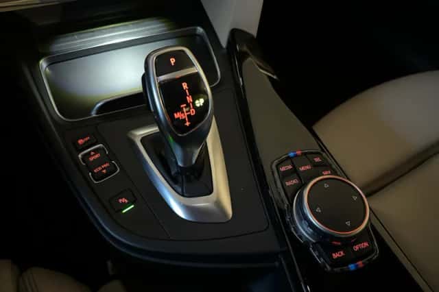 BMW 3-Serie (2016) thumbnail 19