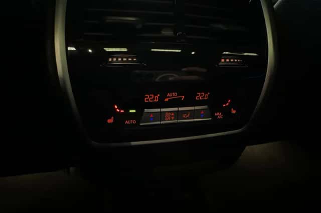 BMW X5 (2022) thumbnail 23