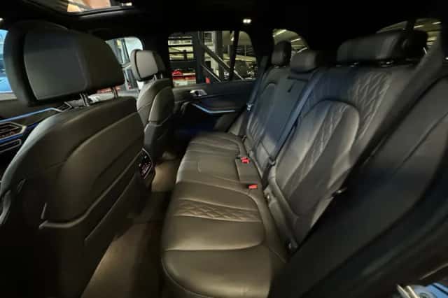 BMW X5 (2022) thumbnail 25
