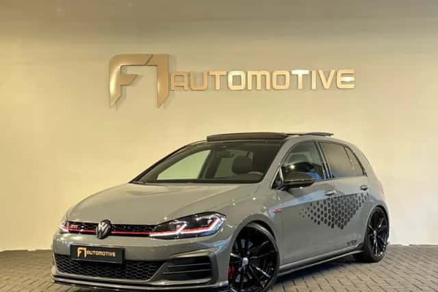 Volkswagen Golf (2019) thumbnail 1