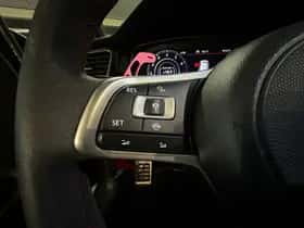 Volkswagen Golf (2019) thumbnail 18