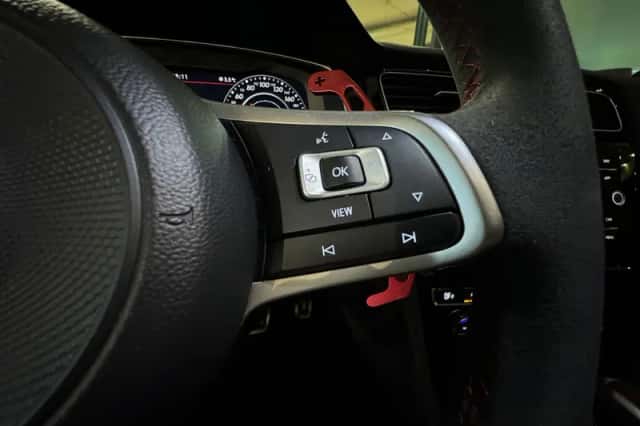Volkswagen Golf (2019) thumbnail 19